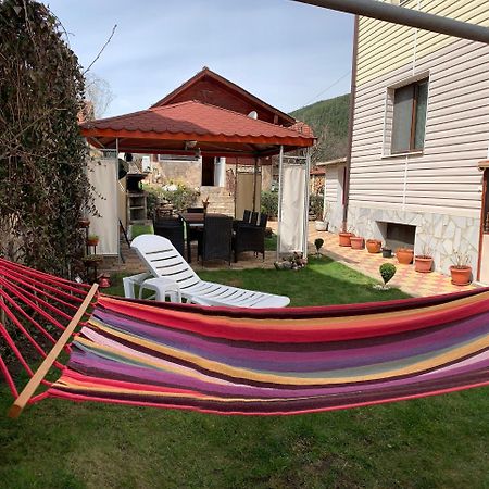 Hotel Sunny House Madzhare Esterno foto