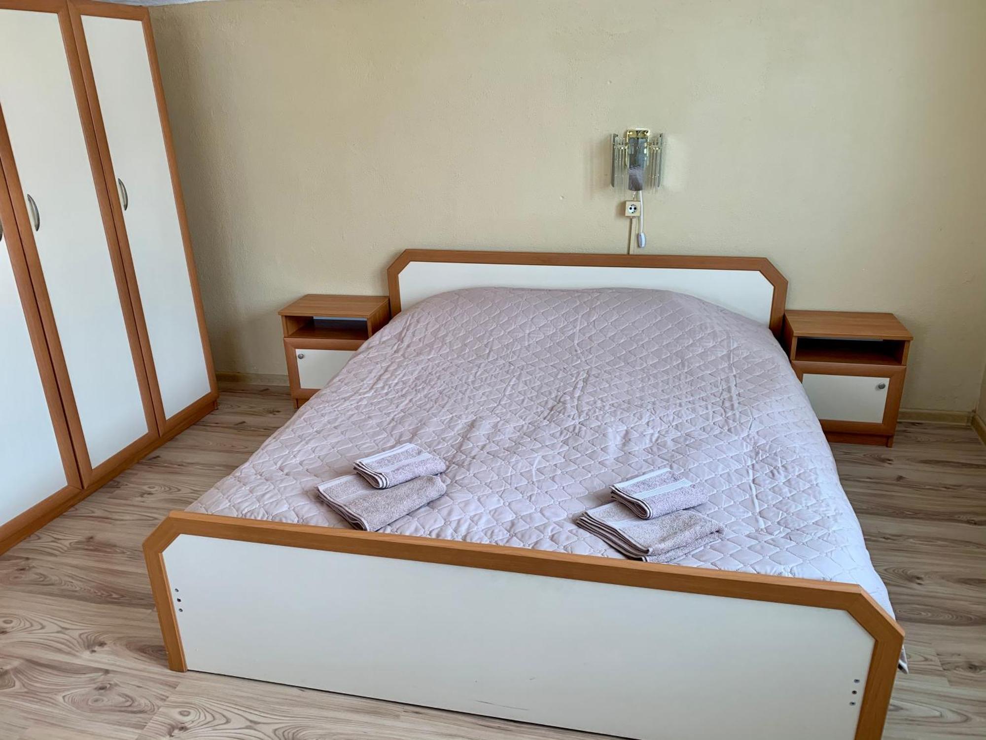 Hotel Sunny House Madzhare Esterno foto